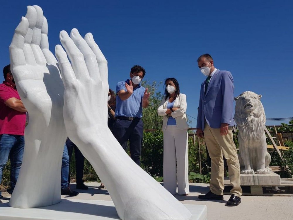 Image 1 of CAMAR collaborates in the tribute to professionals fighting COVID-19