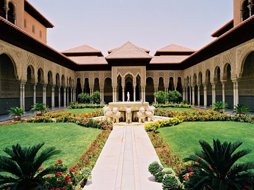 Image 1 of Prince Abdelaziz Bin Fahd and his connection with the Alhambra