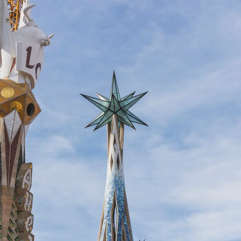 Imagenn 10 de La Sagrada Familia obtiene el Premio Nacional en los Premios Macael 2025