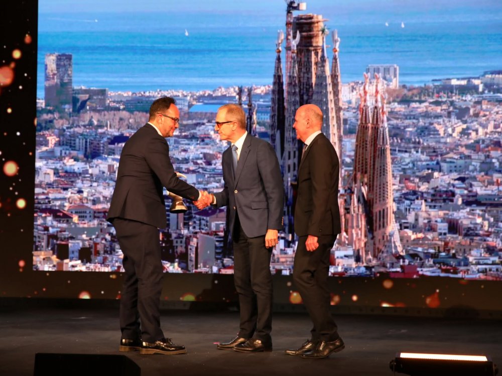 Imagenn 2 de La Sagrada Familia obtiene el Premio Nacional en los Premios Macael 2025