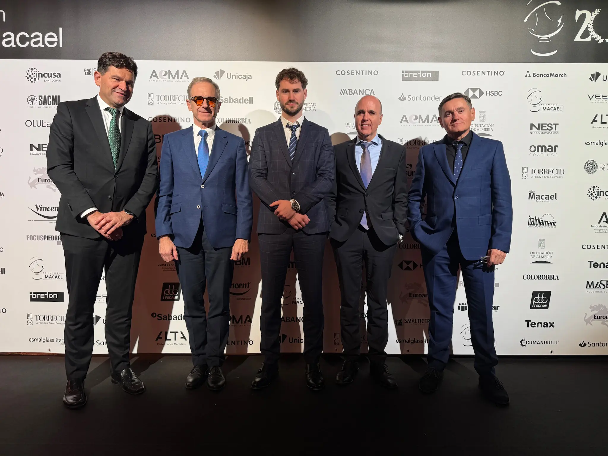 Imagenn 4 de La Sagrada Familia obtiene el Premio Nacional en los Premios Macael 2025