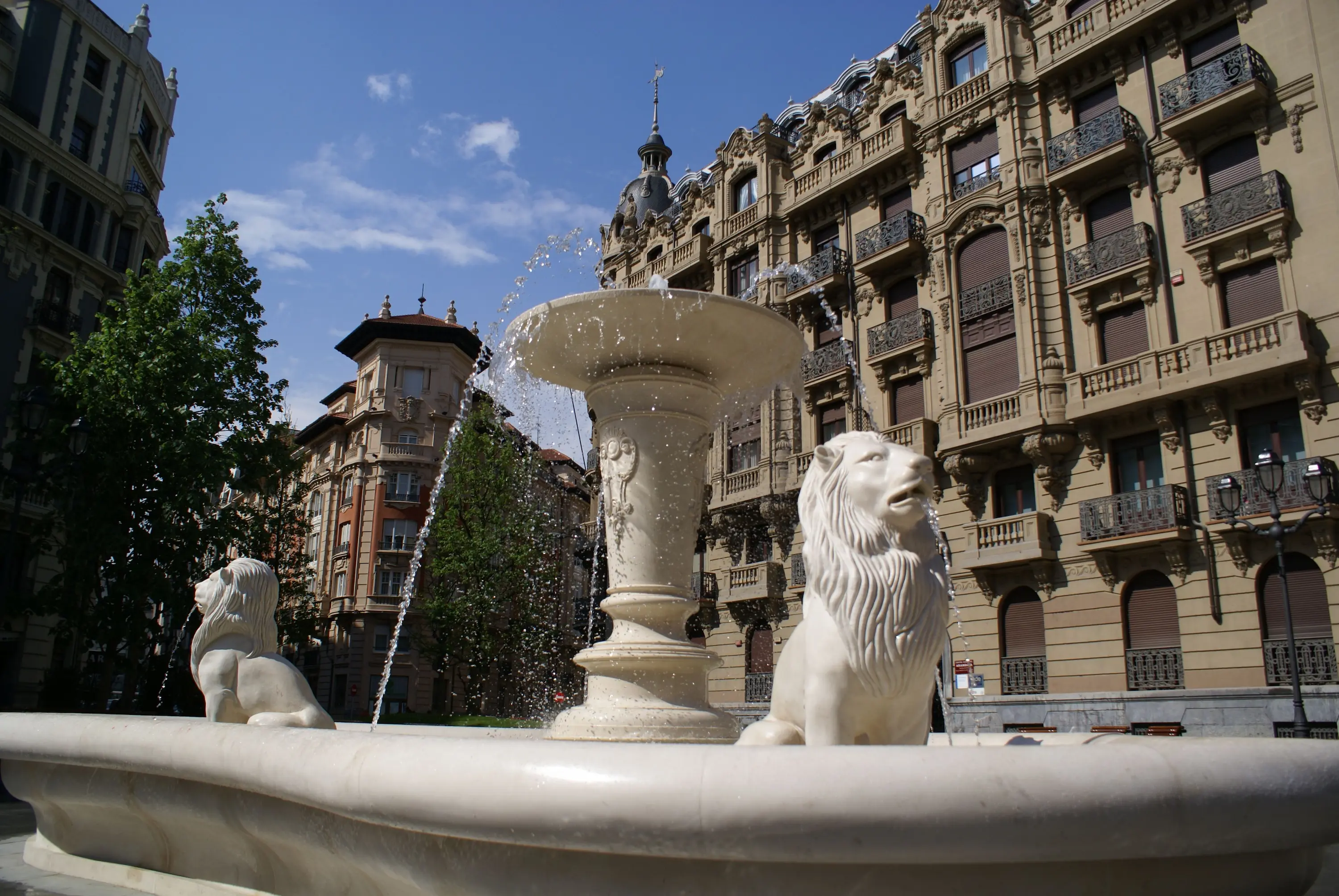 Imagen 3 del proyecto Fuente Pública en Plaza Jado | Mármol para fuentes urbanas | Camar