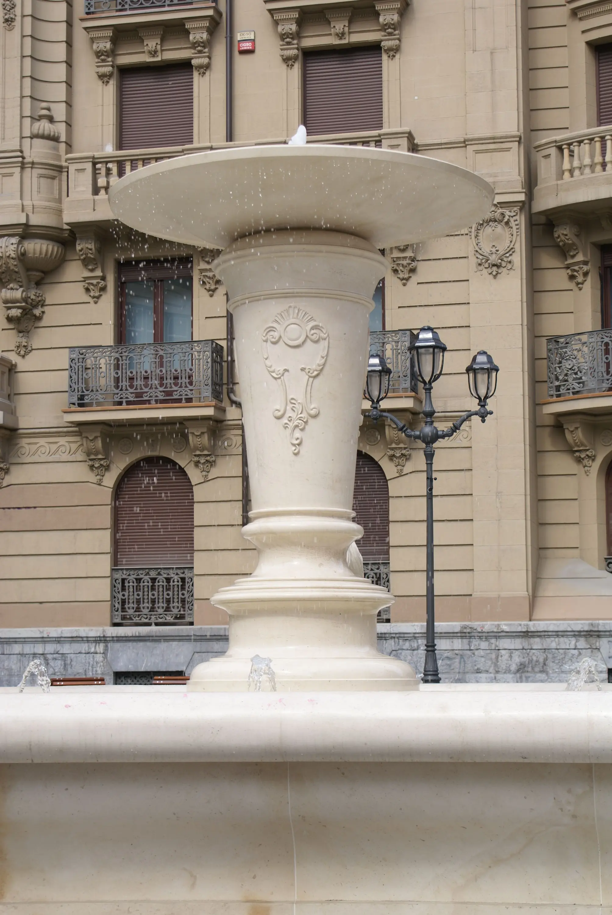 Imagen 5 del proyecto Fuente Pública en Plaza Jado | Mármol para fuentes urbanas | Camar